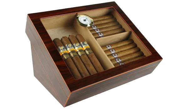 Displayhumidor vinklet
