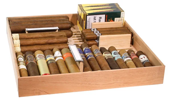 Brett til adorini Humidor Bari Deluxe